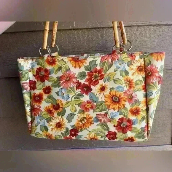 Vintage Longaberger Daisy Tote with bamboo handles- never used - Picture 2 of 4